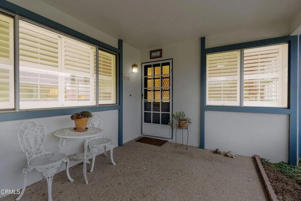 138 E Elfin Green