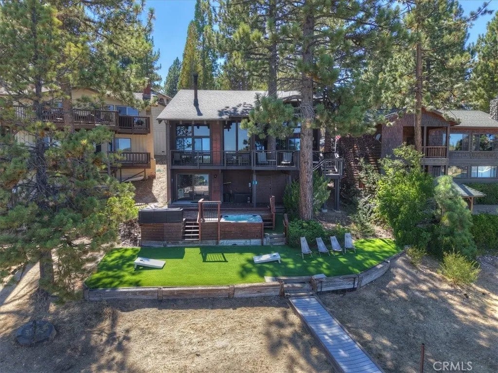 695 Cove