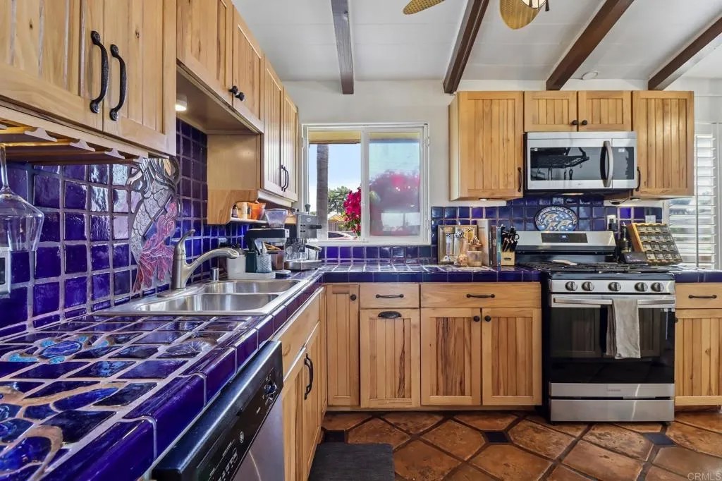 410 Santa Clara Drive