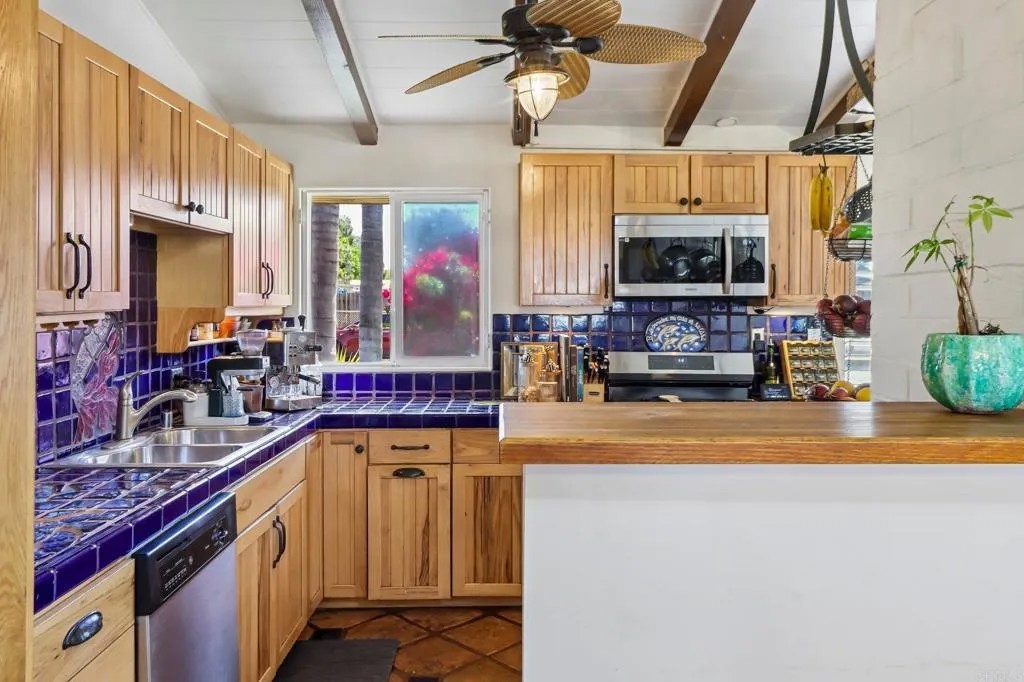 410 Santa Clara Drive