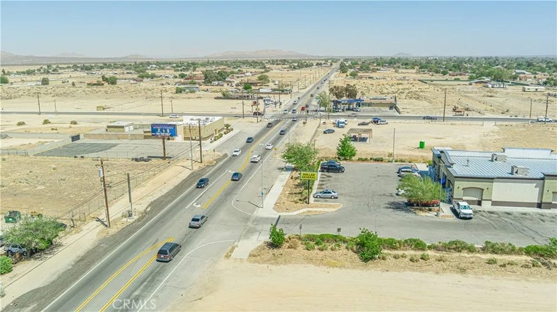 90 Palmdale Blvd