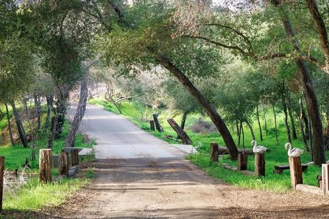 Photo of 11782 Betsworth Road, Valley Center, CA 92082 (MLS # NDP2602199)