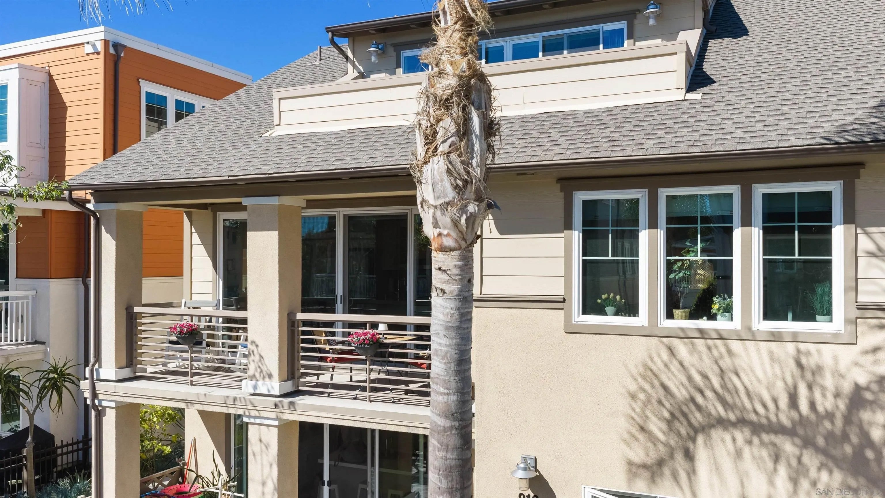 810 Santa Barbara Pl