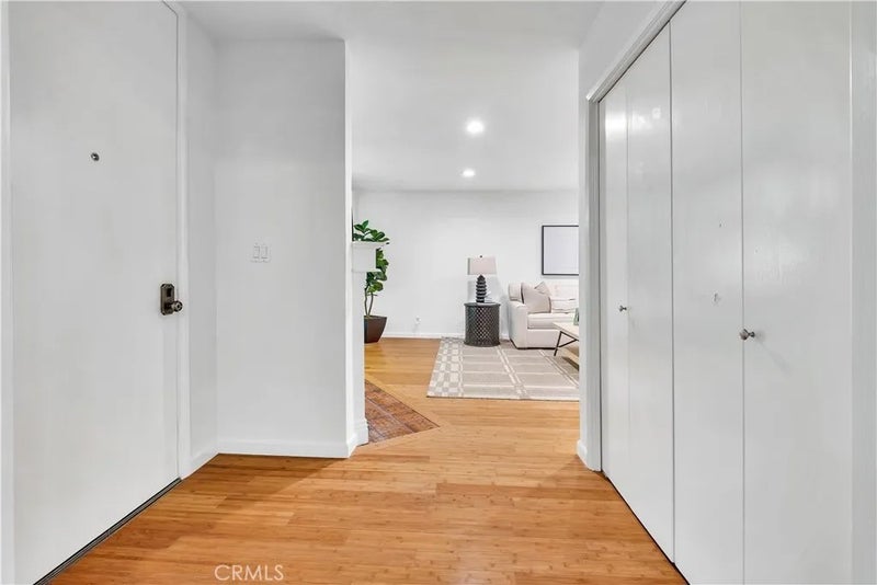 935 Main