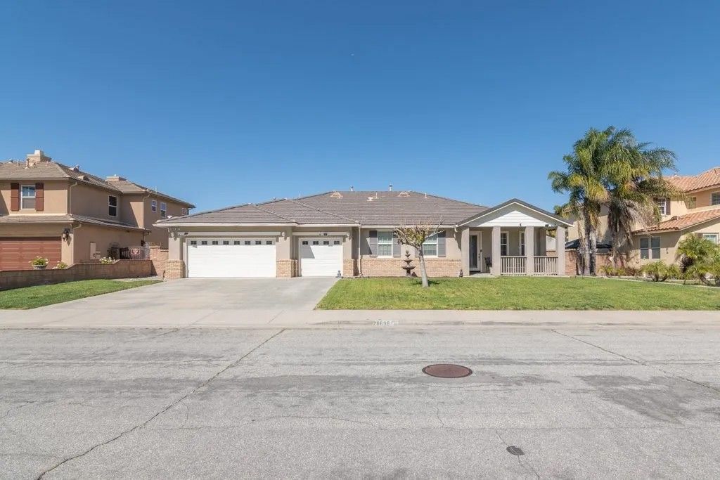 Photo of 28696 Belmont Park Way, Moreno Valley, CA 92555 (MLS # IV26048385)