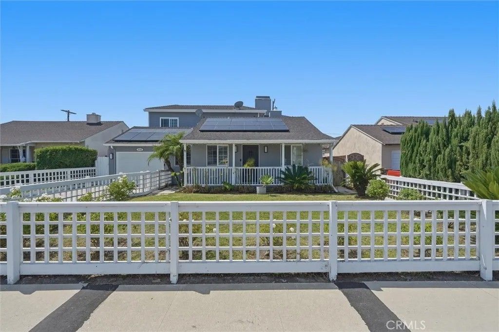 Photo of 3132 W 152nd Street, Gardena, CA 90249 (MLS # SB26101049)