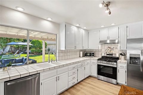 Tiny photo for 26591 Montecito Ln, Mission Viejo, CA 92691 (MLS # OC25251279)