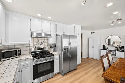 Tiny photo for 26591 Montecito Ln, Mission Viejo, CA 92691 (MLS # OC25251279)