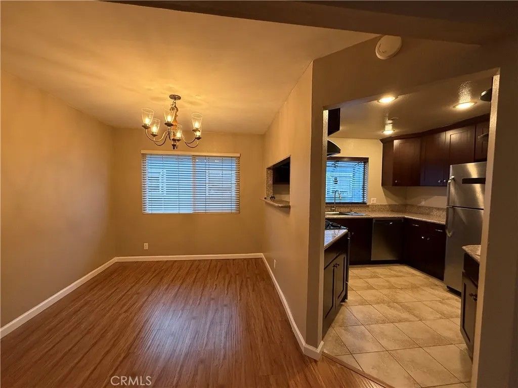 Photo of 267 N Holliston Ave #7, Pasadena, CA 91106 (MLS # AR26016390)