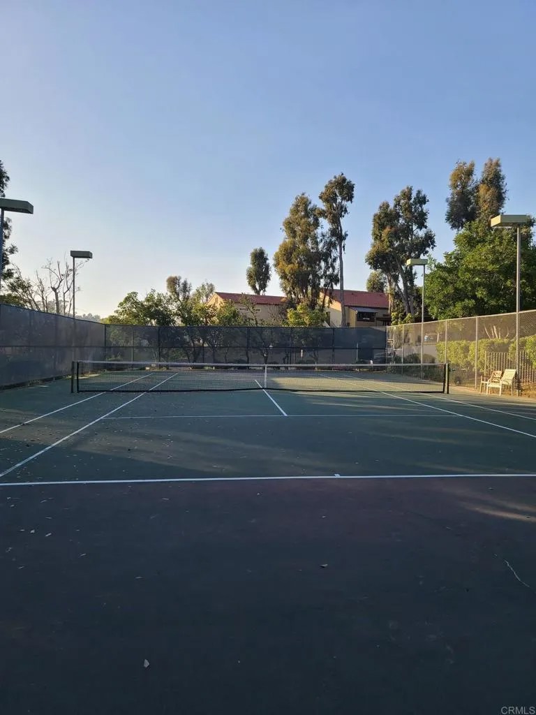 7737 SW Margerum 202