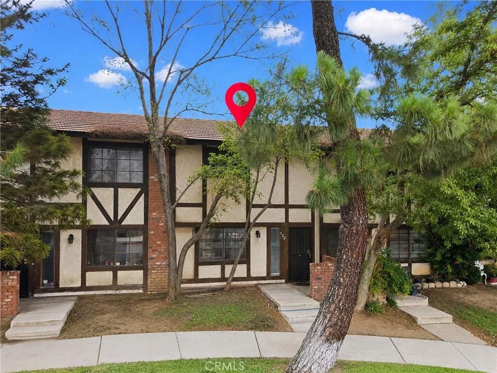 Photo of 122 E Merrill AVE, Rialto, CA 92376 (MLS # IG26154136)