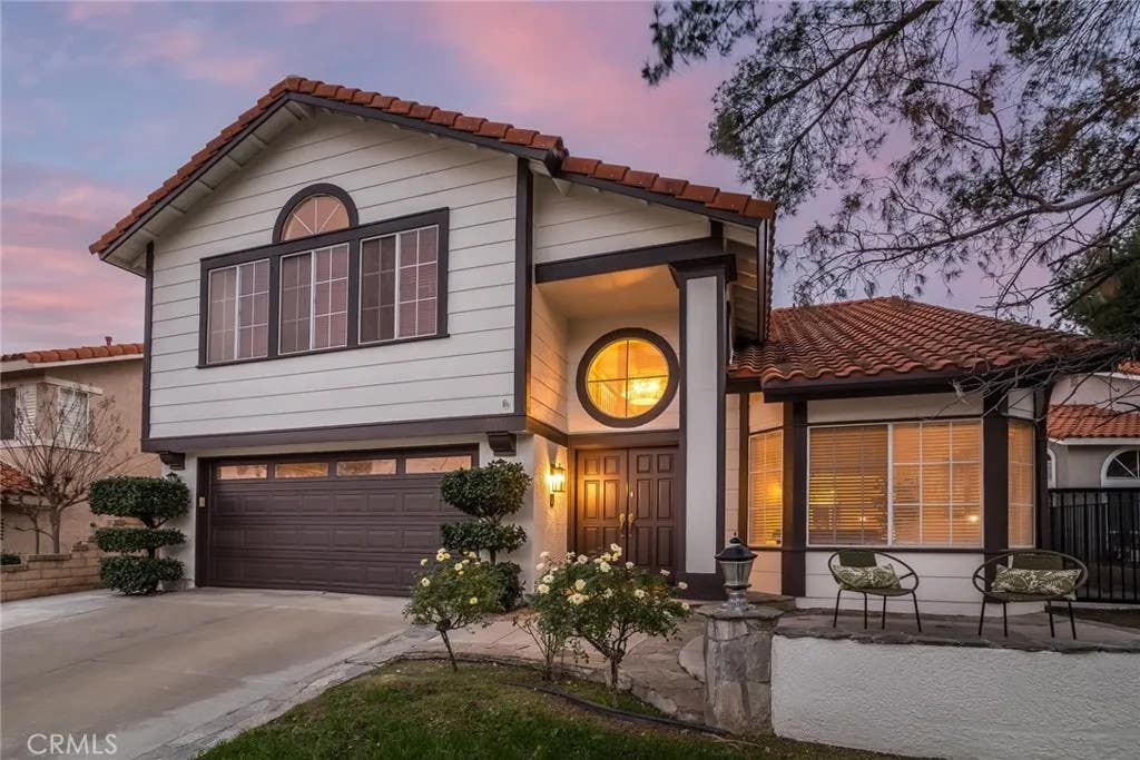 Photo of 29033 Shadow Valley Lane, Saugus, CA 91390 (MLS # SR26094658)