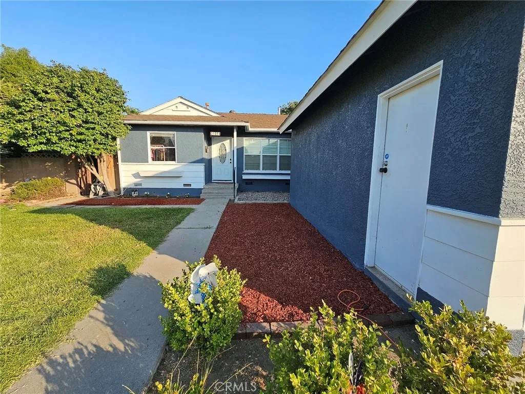 6502 Dos Rios Road