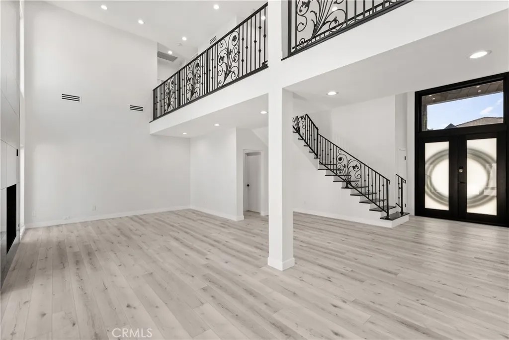 5965 Nora Lynn Drive