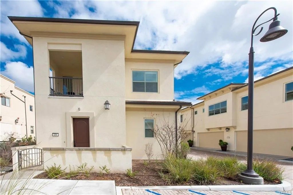 Photo of 156 Follyhatch, Irvine, CA 92618 (MLS # OC26098155)