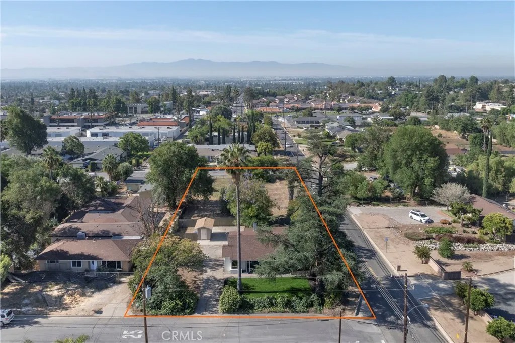 9309 Lomita Drive