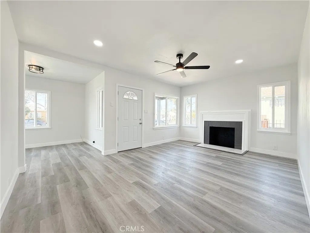 1143 E 150th Street