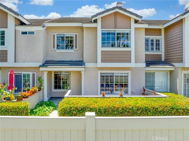 56 Christamon South, Irvine