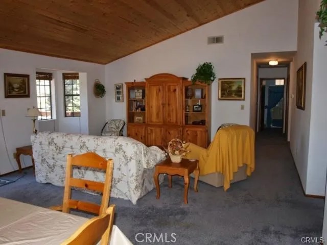 15417 Acacia