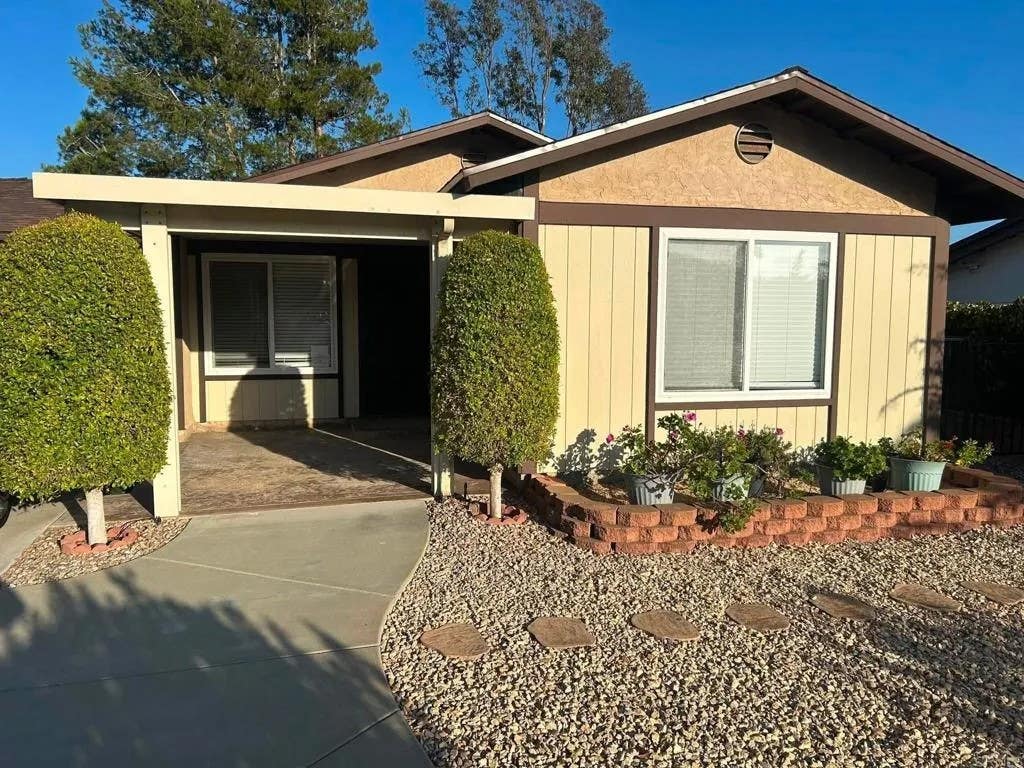 Photo of 1404 Highridge DR, Oceanside, CA 92056 (MLS # NDP2607184)