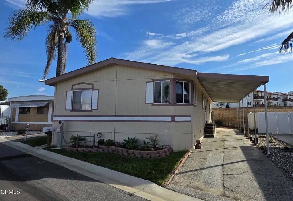 Photo of 1645 Lime Ave #91, Oxnard, CA 93033 (MLS # V1-33679)