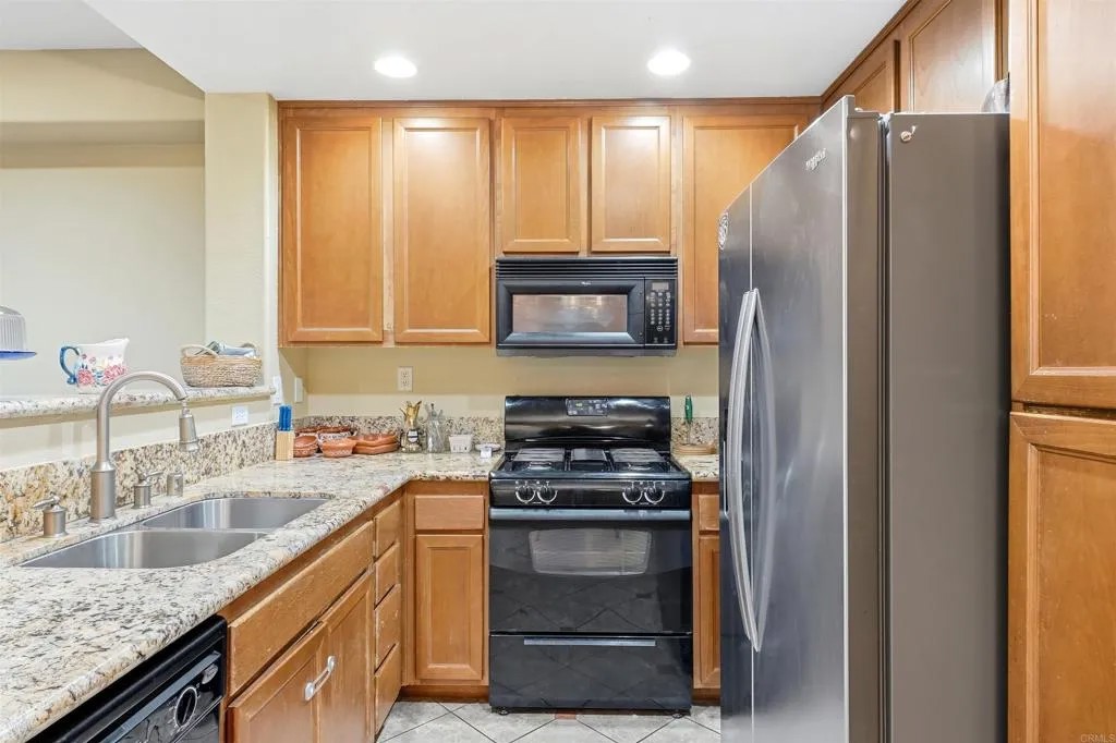 1760 E Palomar Street 318