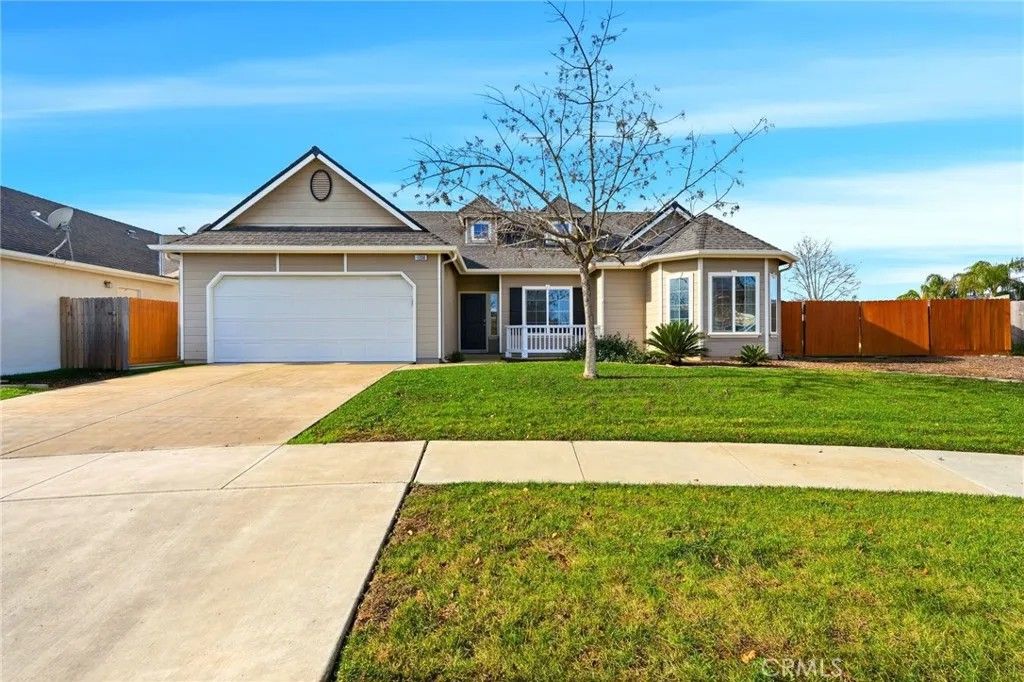 Photo of 1206 N Kaplan Place, Hanford, CA 93230 (MLS # FR26004862)