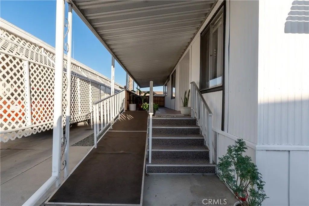 Photo of 575 S Lyon Ave #60, Hemet, CA 92543 (MLS # IG26028451)