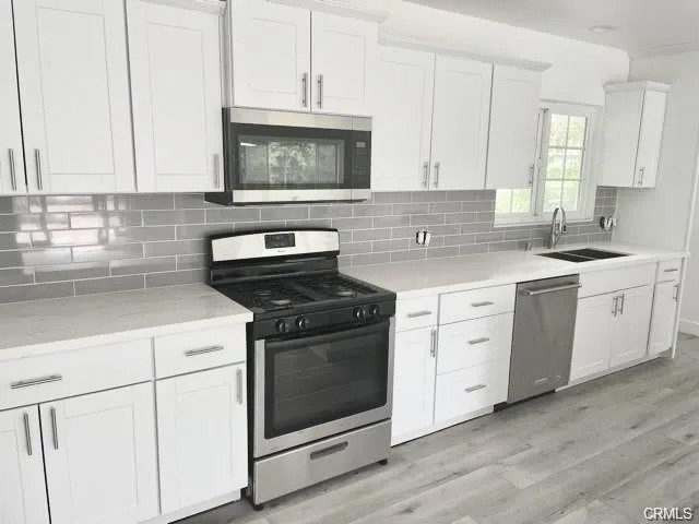 12472 Woodlawn Avenue