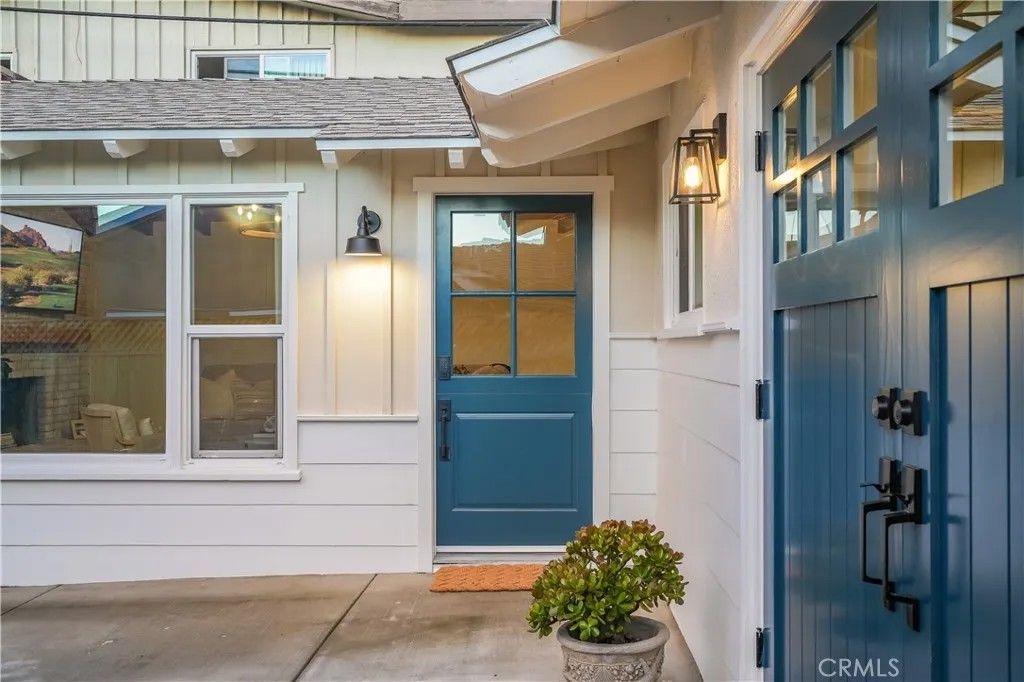 Photo of 325 W Avenida Palizada, San Clemente, CA 92672 (MLS # OC26065493)