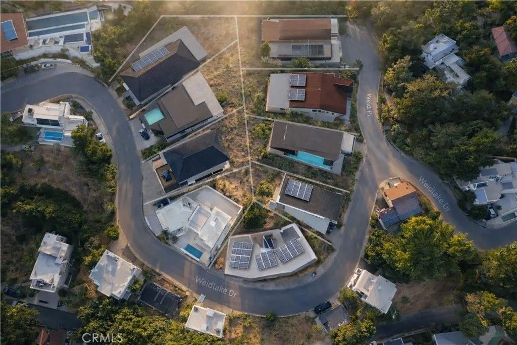 Photo of 6363 Weidlake Drive, Los Angeles, CA 90068 (MLS # SR26036619)