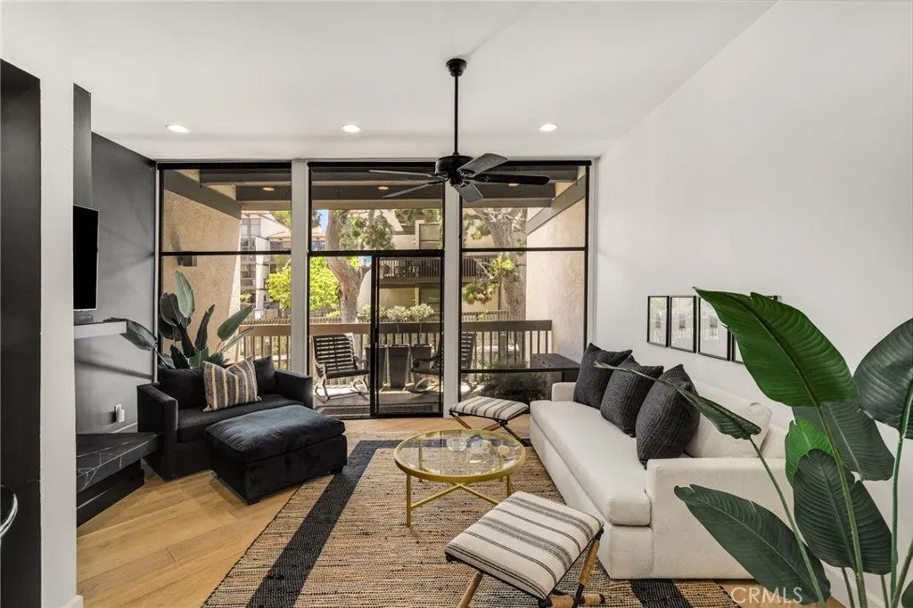 6112 Marina Pacifica North