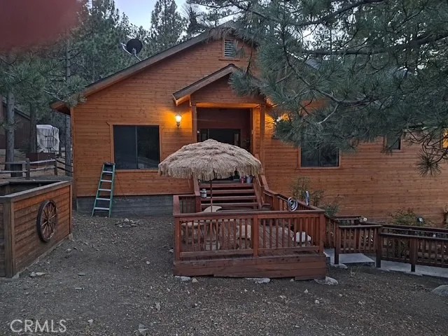 1613 Lassen Way