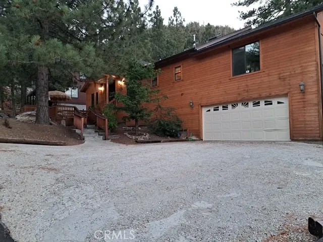 1613 Lassen Way