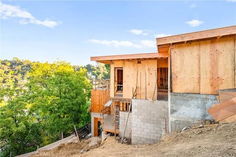 Tiny photo for 2252 Edendale, Silver Lake, CA 90039 (MLS # SR25248294)