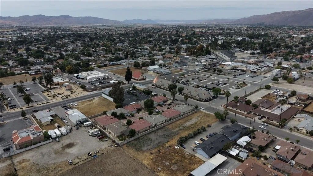 Photo of 126 E 6th St, San Jacinto, CA 92583 (MLS # OC26079437)