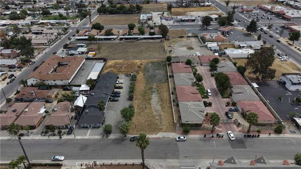 Photo of 126 E 6th St, San Jacinto, CA 92583 (MLS # OC26079437)