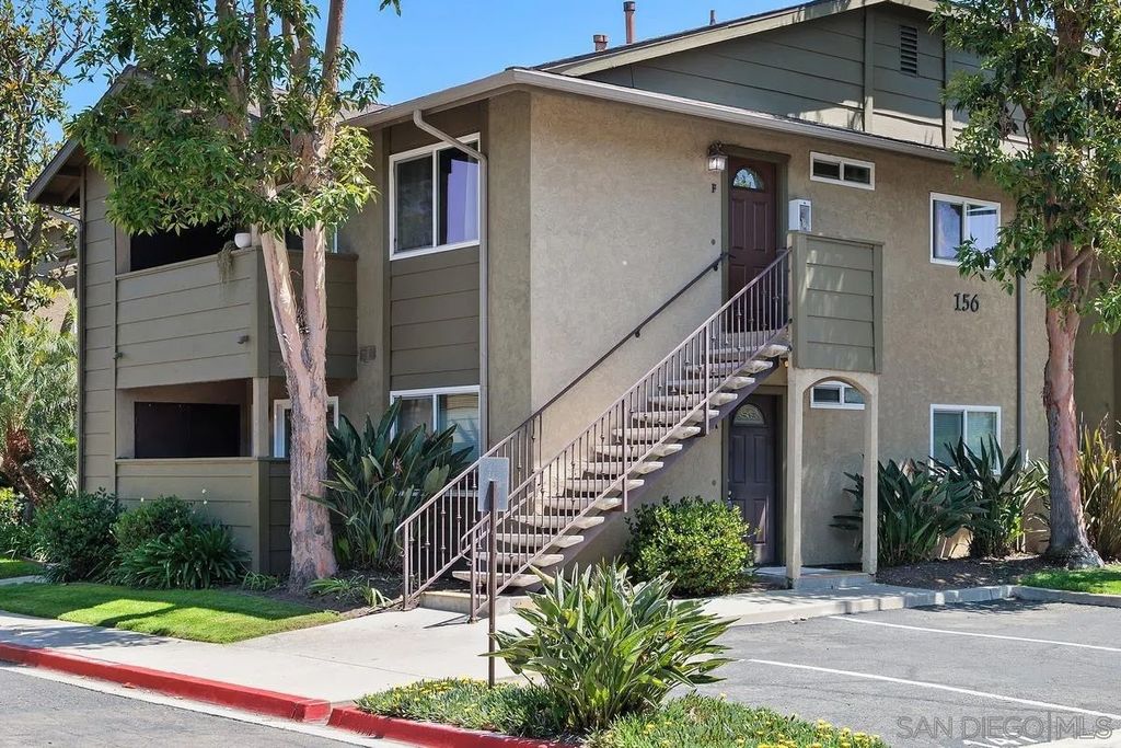 Photo of 156 Avenida Descanso #A, Oceanside, CA 92057 (MLS # 260010177)