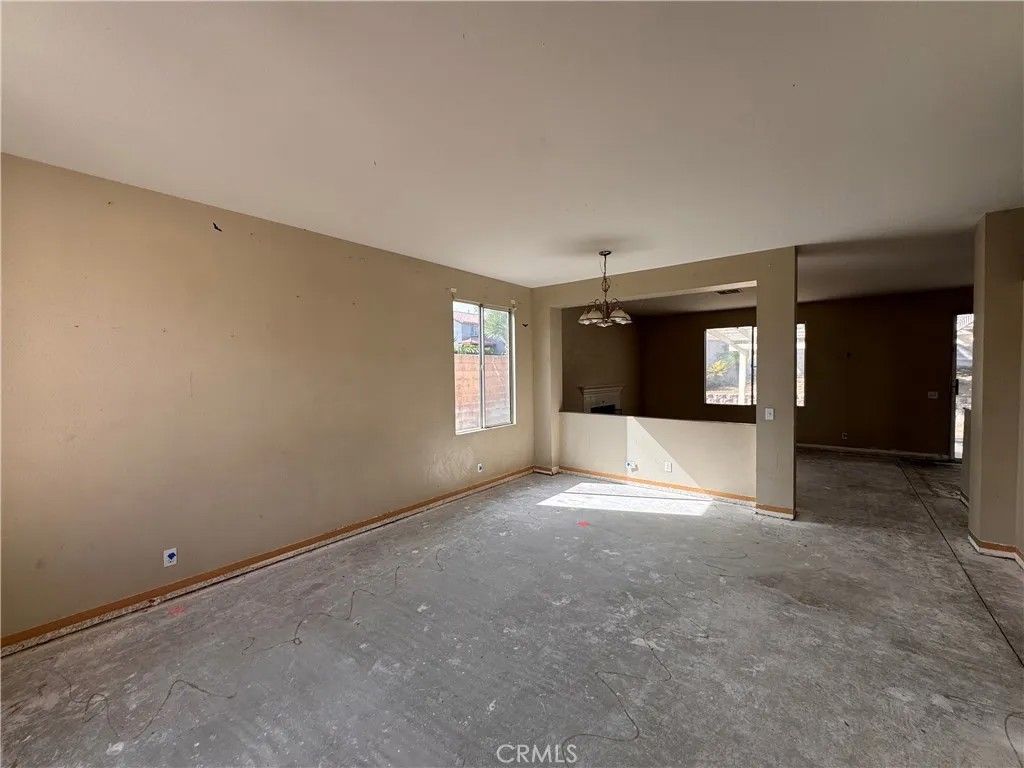 Photo of 2014 W Dawnview Drive, Rialto, CA 92377 (MLS # CV26066618)
