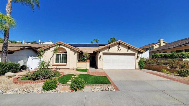 18541 Locksley St, Rancho Bernardo