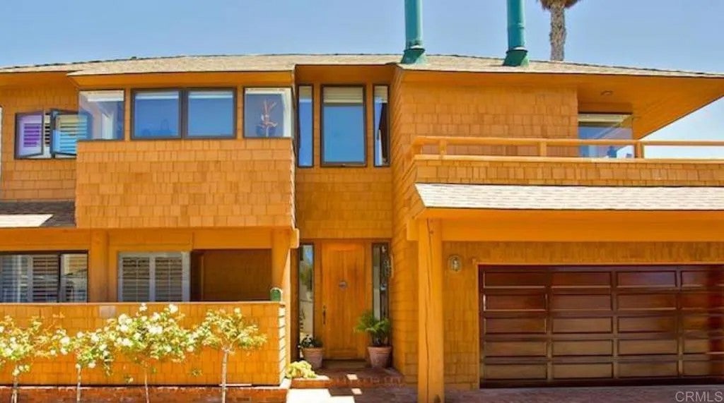 2001 Ocean Front