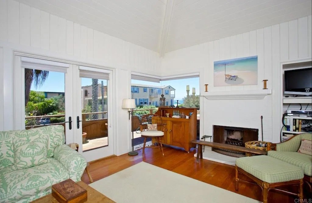 2001 Ocean Front