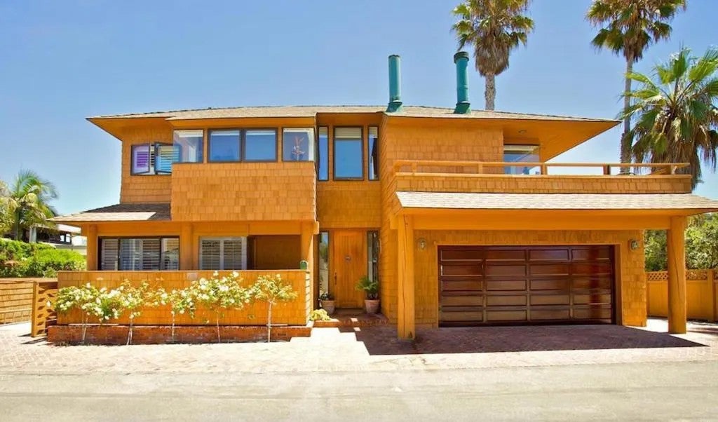 2001 Ocean Front