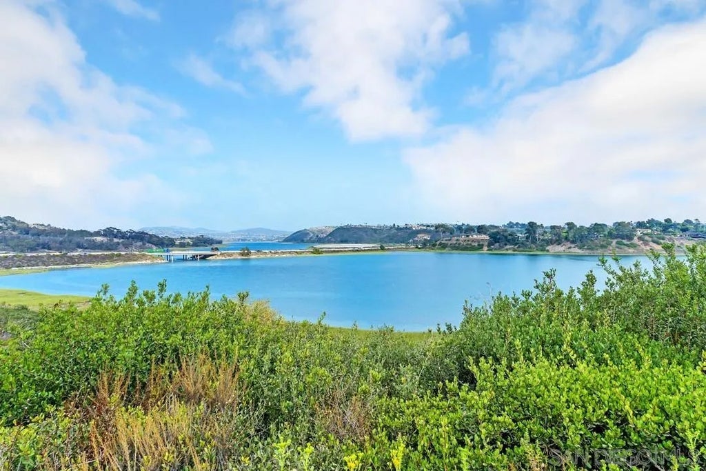 Photo of 7564 Navigator Ct, Carlsbad, CA 92011 (MLS # 260025759)