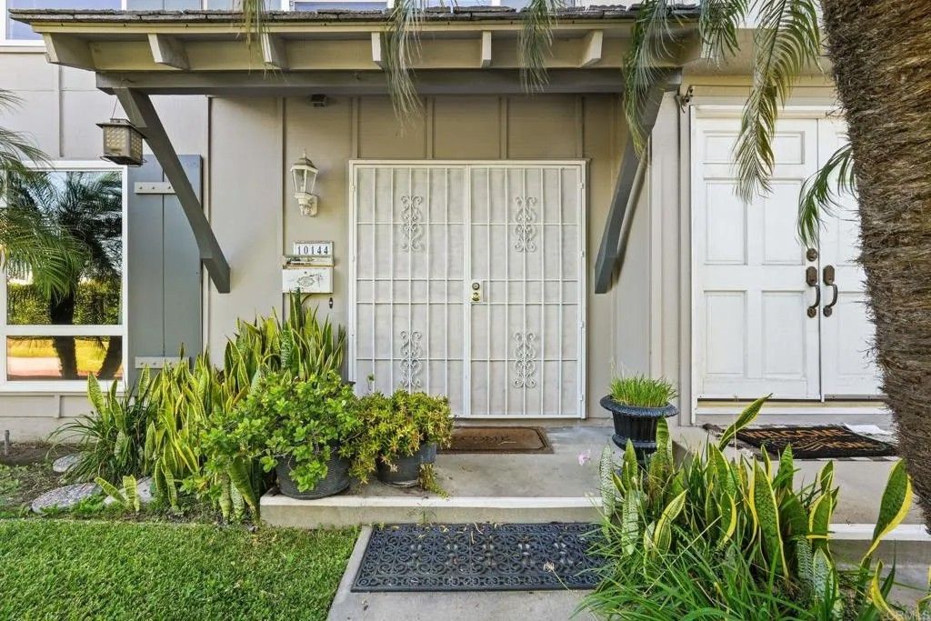 Photo of 10144 Bloomfield Avenue, Cypress, CA 90630 (MLS # NDP2600900)