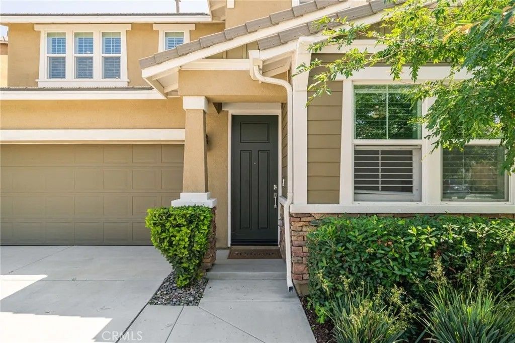 Photo of 1704 Camellia Lane, Redlands, CA 92374 (MLS # IG26078988)