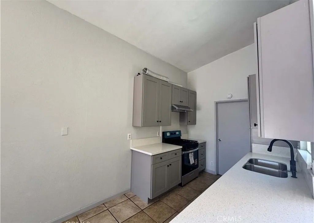 Photo of 16209 Juniper St, Hesperia, CA 92345 (MLS # SB26029353)