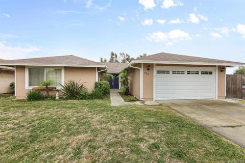 Photo of 320 E Palommar Street, Chula Vista, CA 91911 (MLS # 250046343)