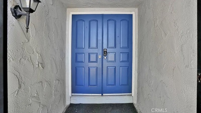 902 W Alpine