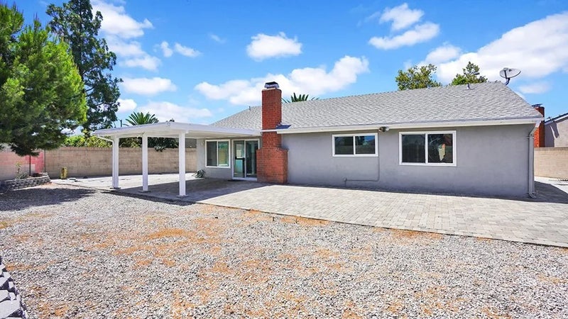 902 W Alpine
